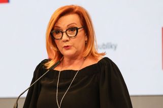 „Štípněte ODS, žije v době kamenné,“ halekala rozd...